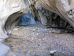 Overhanging rocks