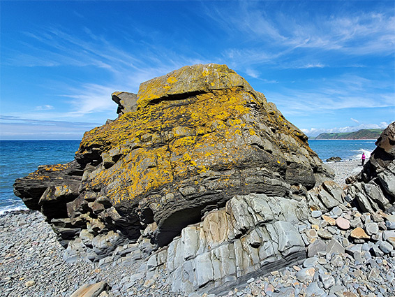 Block of sandstone, below Sloo Wood